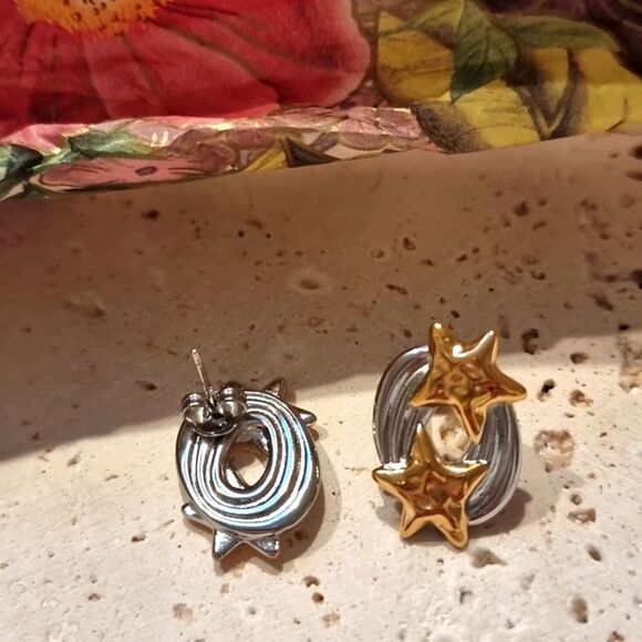 New ANTHRO 18k Gold Ss Silver Star Celestial Earrings - Picture 3 of 7